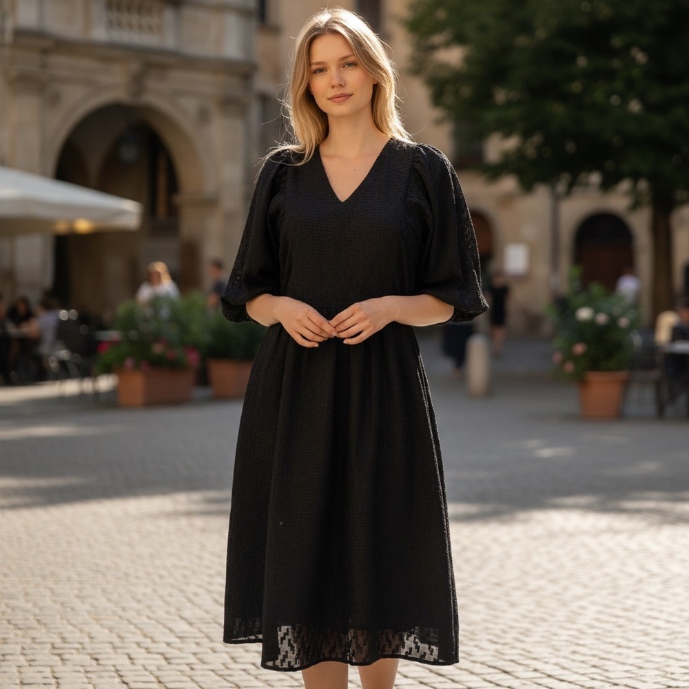 ❤️ Ophelia Roe Black Puff Sleeve Textured Dress